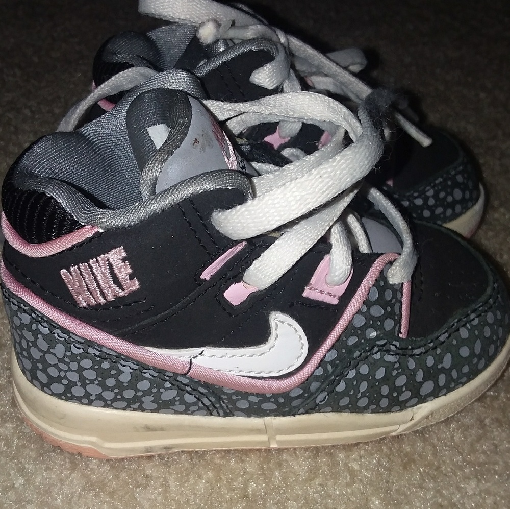 Nike Assault Baby High Tops